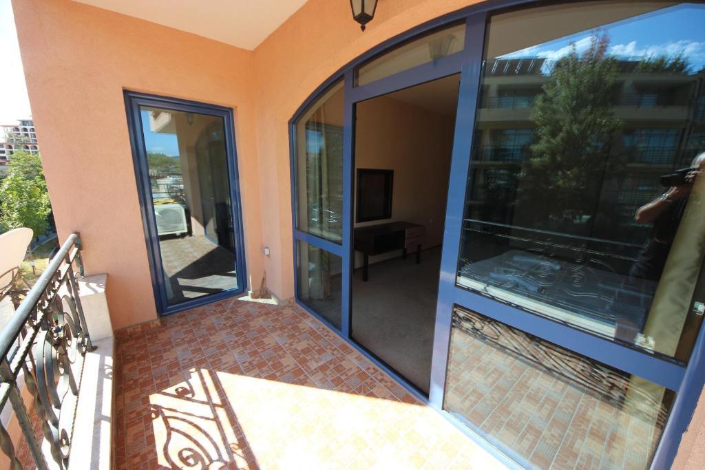 Menada Villa Bonita Apartments Sunny Beach Room photo